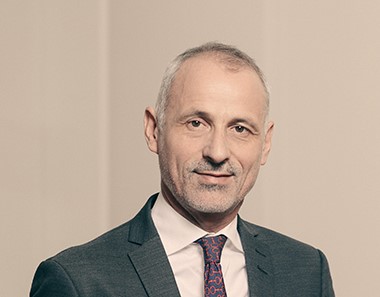 Porträt von Dr. Oliver Spreitzer